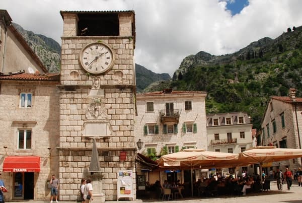 © www.flickr.com/photos/xiquinho/eten drinken uitgaan Montenegro