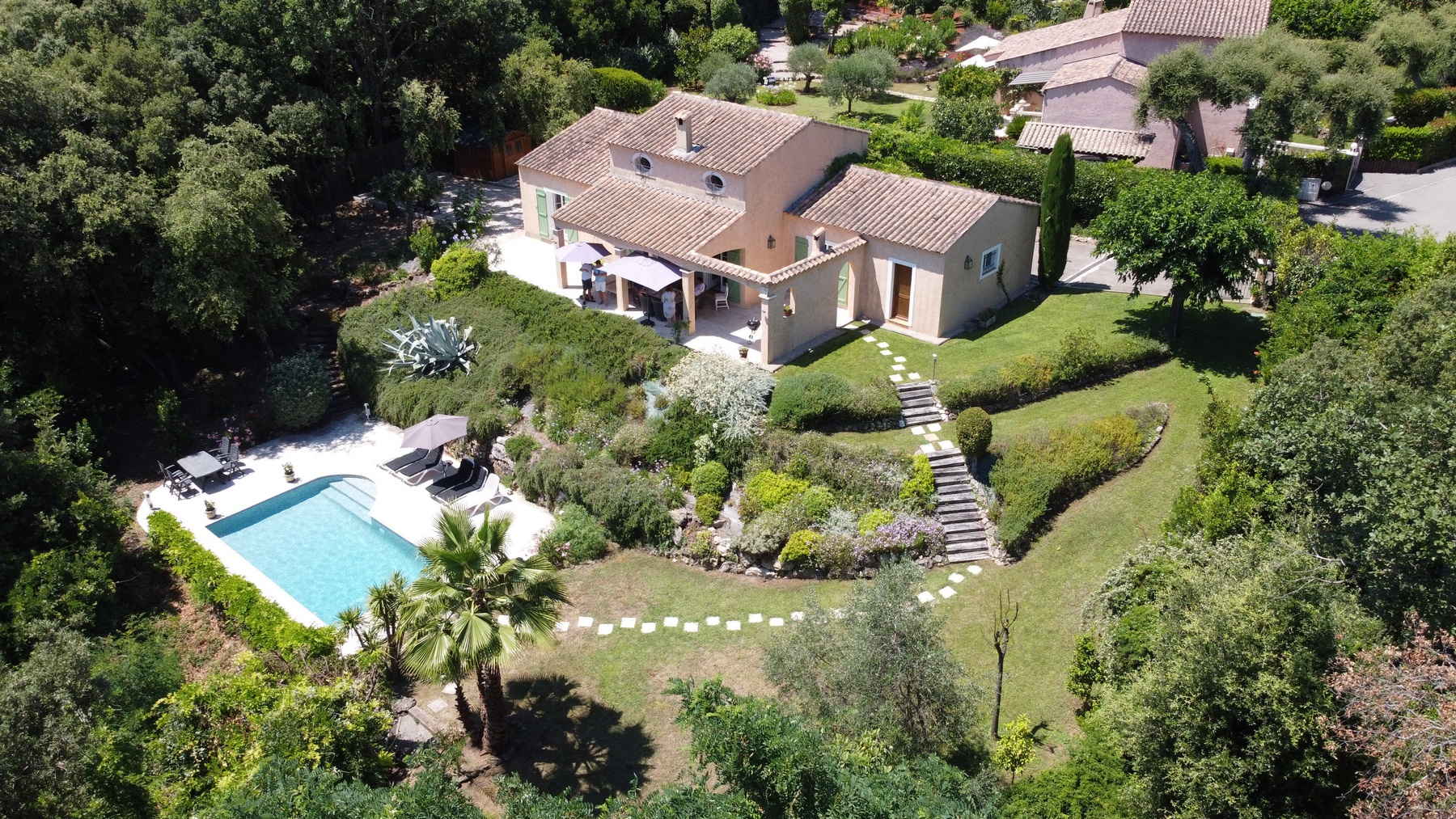 Villa-Valbonne-luchtfoto-1