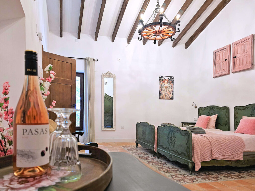 Bedroom-XL-Split-Double-Triple-Room-Almendra-Casa-Rodriguillo-041