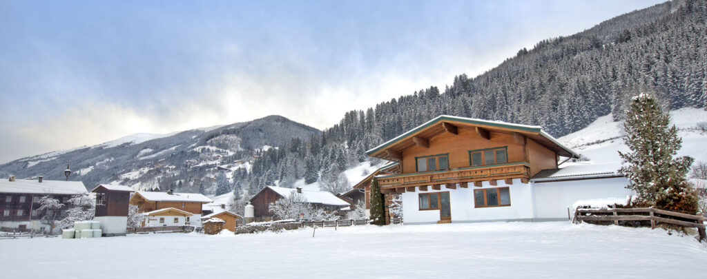 20.-Chalet-Dorfkristall-Bramberg-Winter-Exterieur-1-1