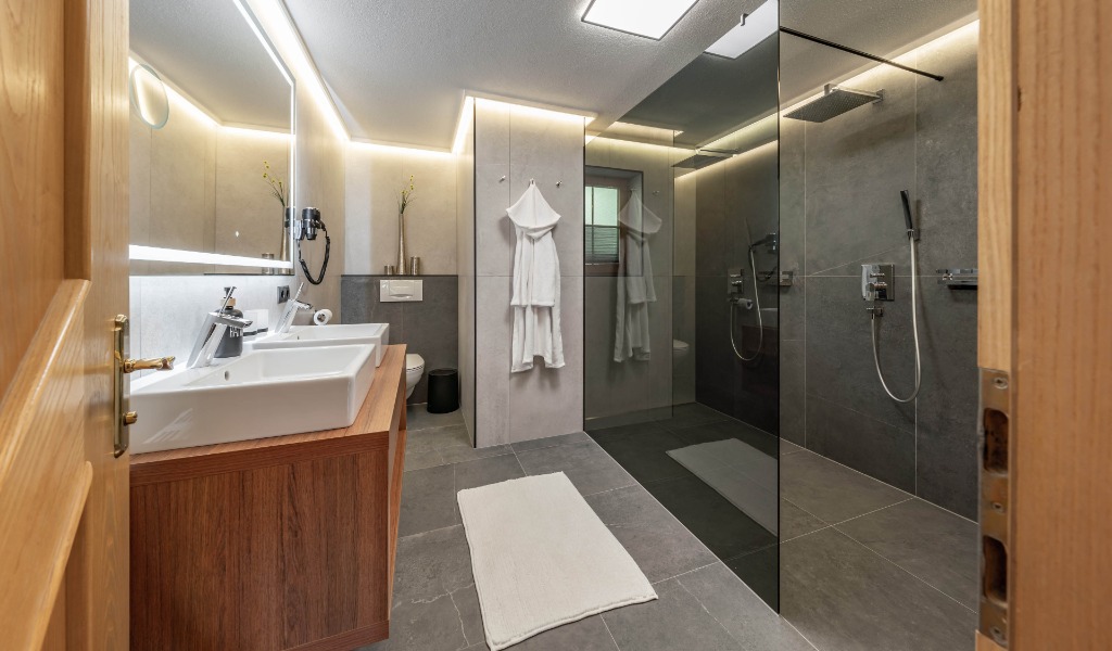 Badezimmer-Sonnenschein-klein